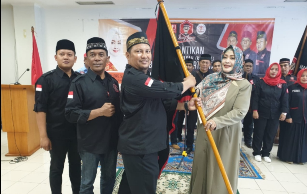 Bang Japar Kebangkitan Jawara Pengacara